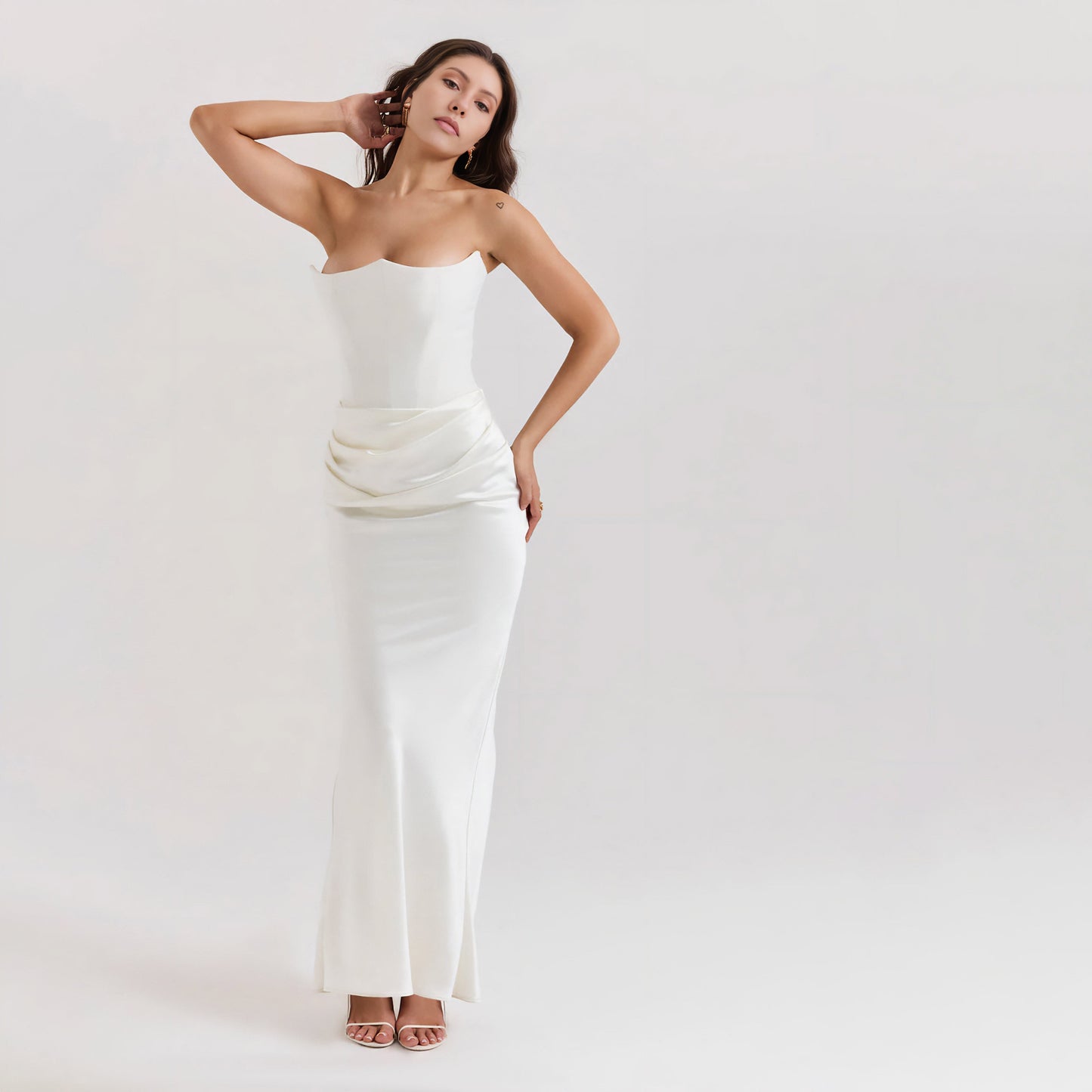 STRAPLESS LACE UP MAXI DRESS