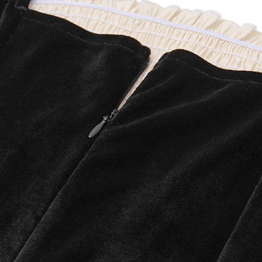 AKKA SQUARE NECK PLEATED LONG SLEEVE MINI DRESS