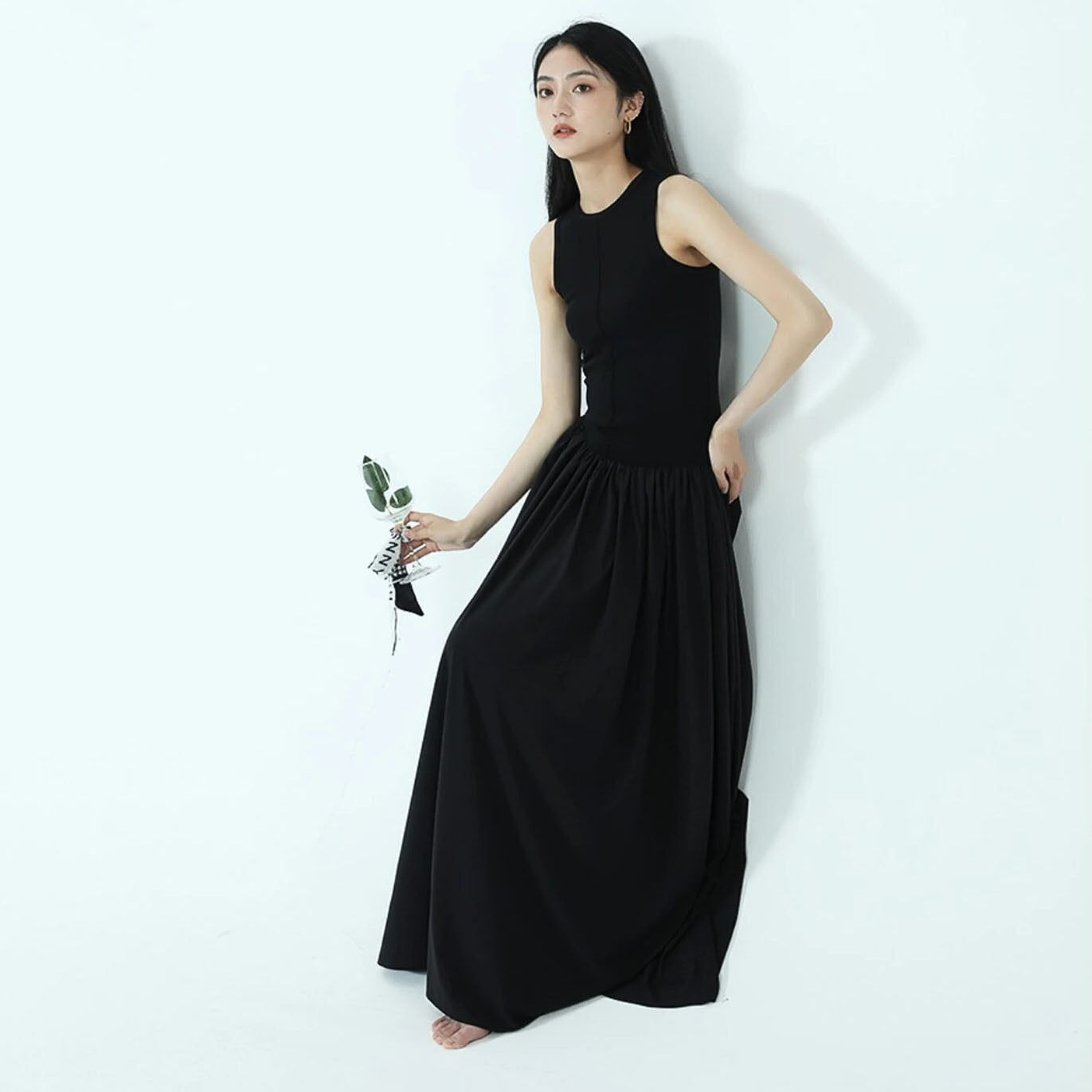 ALEXA SLEEVELESS PUFF DRESS