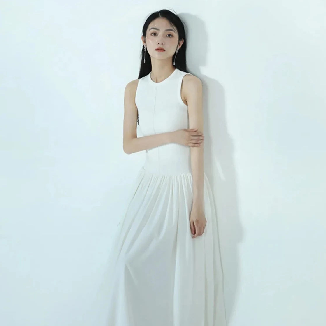 ALEXA SLEEVELESS PUFF DRESS