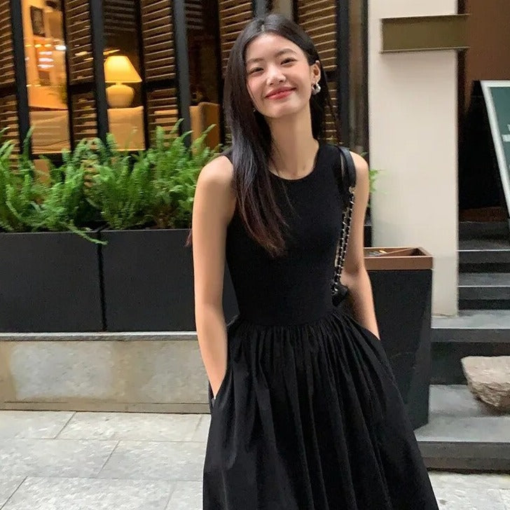 ALEXA SLEEVELESS PUFF DRESS