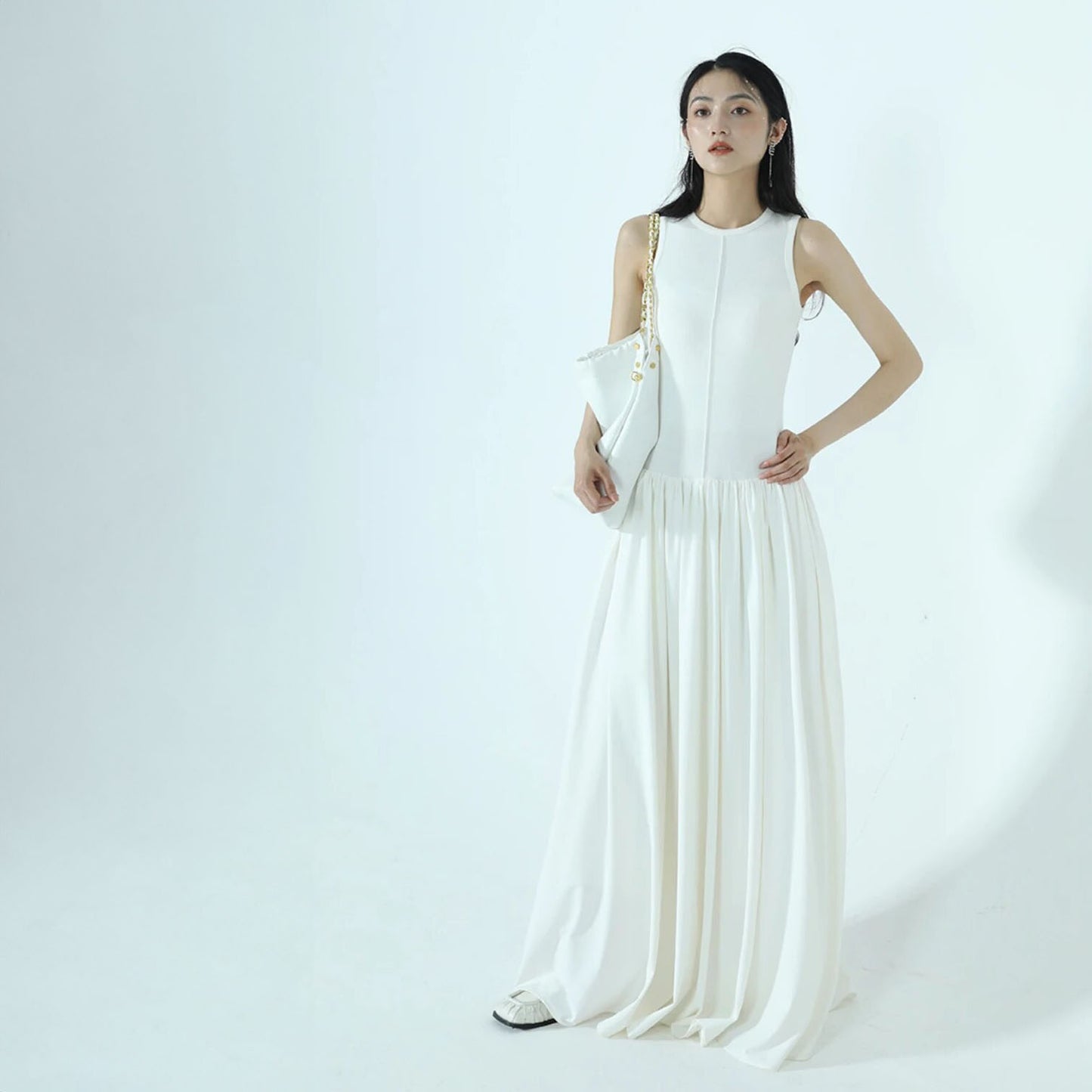 ALEXA SLEEVELESS PUFF DRESS