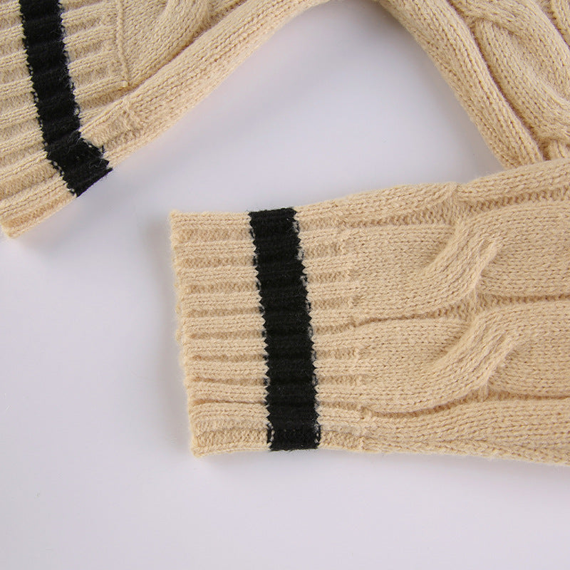 KAYLANI V NECK KNIT SHORT SWEATER