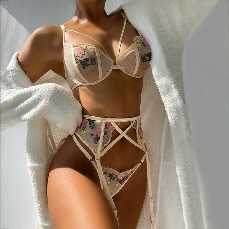 LEGACY 3 PIECE LINGERIE SET