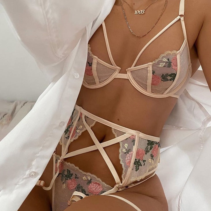 LEGACY 3 PIECE LINGERIE SET