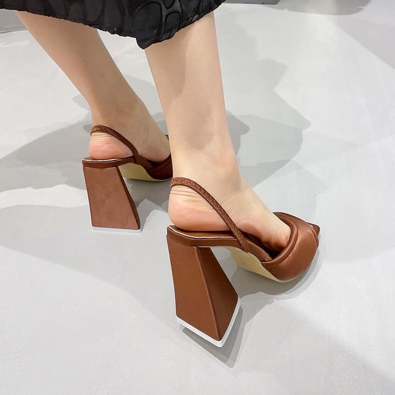 ANNIKA TRIANGLE HIGH HEEL SANDALS