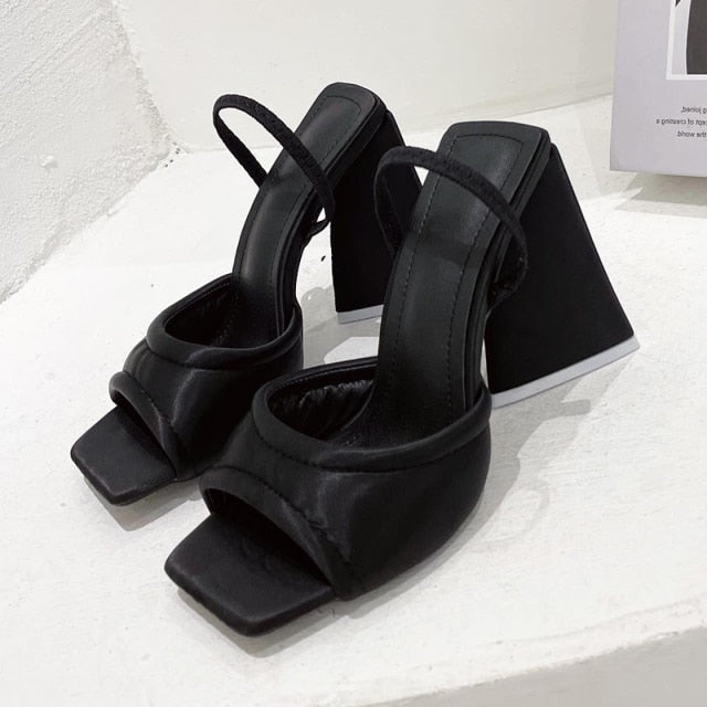 ANNIKA TRIANGLE HIGH HEEL SANDALS