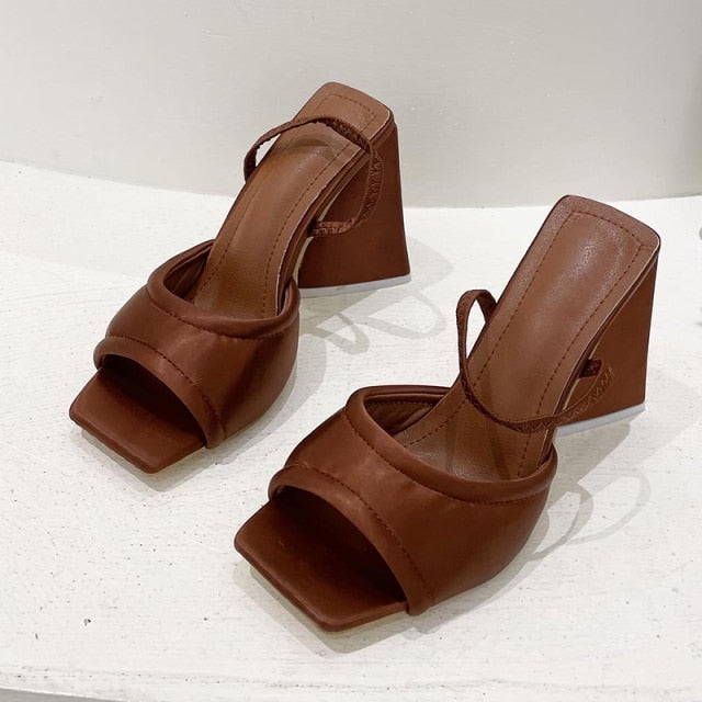 ANNIKA TRIANGLE HIGH HEEL SANDALS