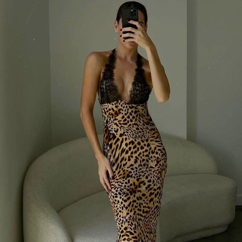 EMELY V NECK LACE SUSPENDERS MAXI DRESS