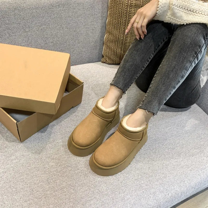 SHORT UGGS