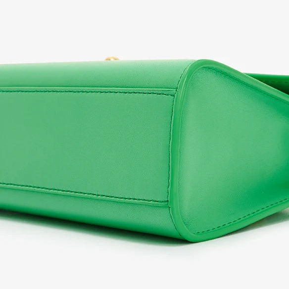 Green ans Pink Top-Handle Bags