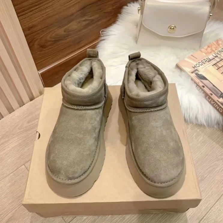 SHORT UGGS