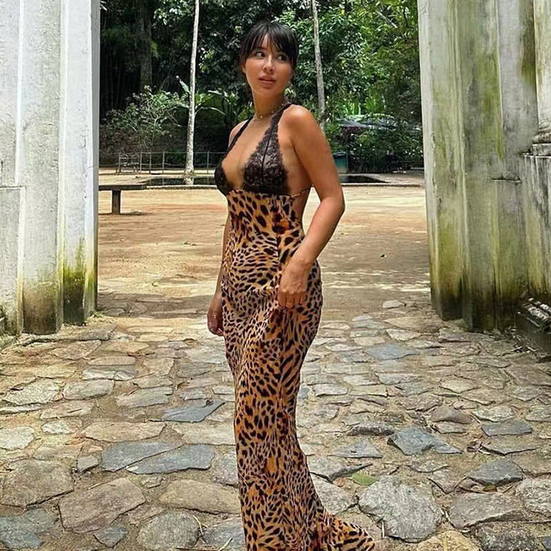 EMELY V NECK LACE SUSPENDERS MAXI DRESS