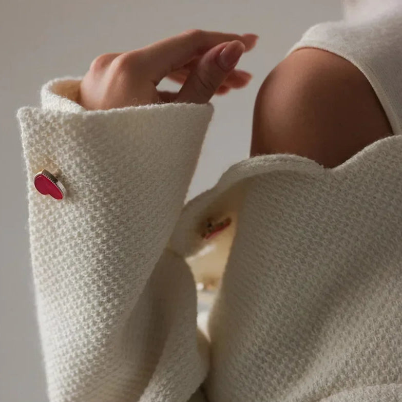 IRREGULAR COLLAR HEART BOTTOMS WHITE JACKET