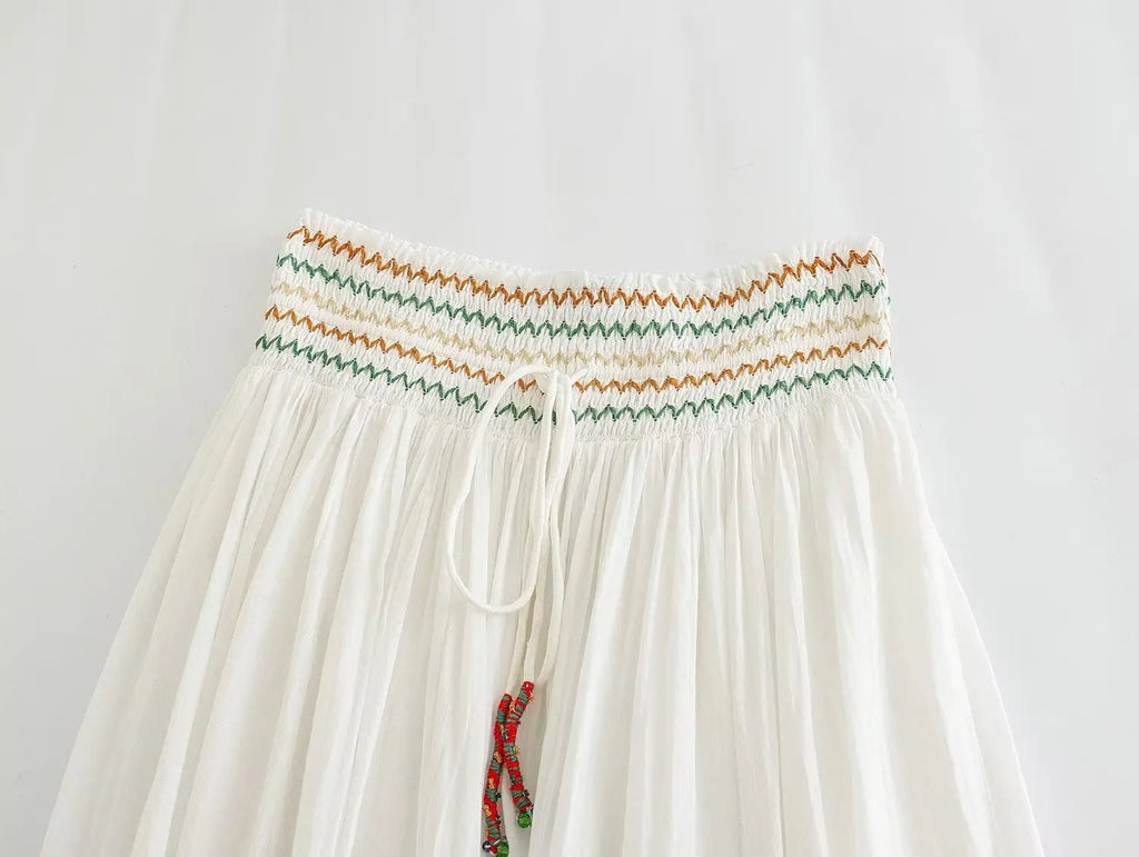 MADALINA EMBROIDERED SET