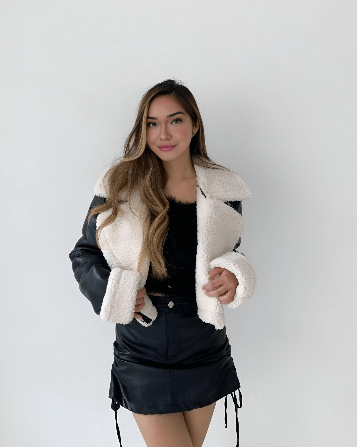 Cropped Faux Leather Jacket with Sherpa Collar – Women’s Short Winter Jacket