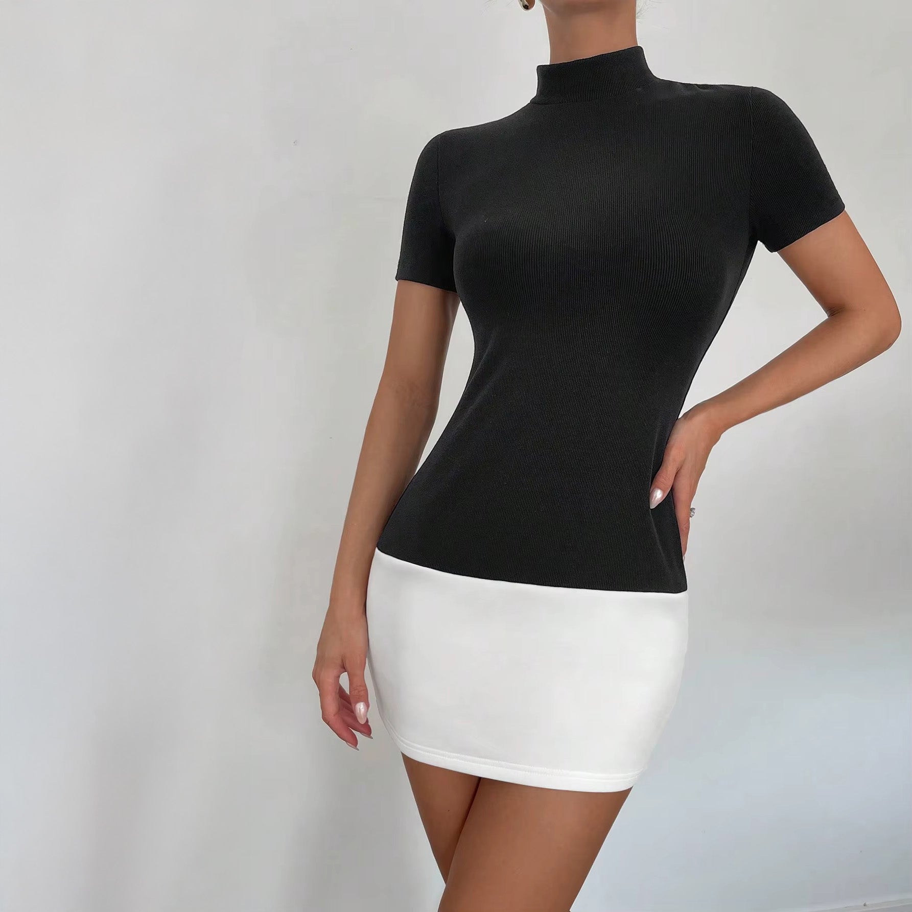 WHITE SKIRT SHORT SLEEVE MINI DRESS