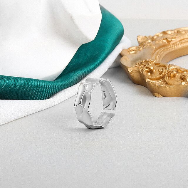 IRREGULAR RING