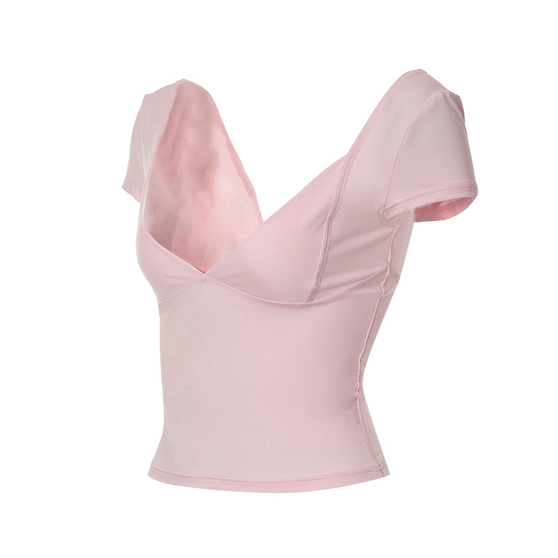 LYLA SLEEVELESS V NECK TOP