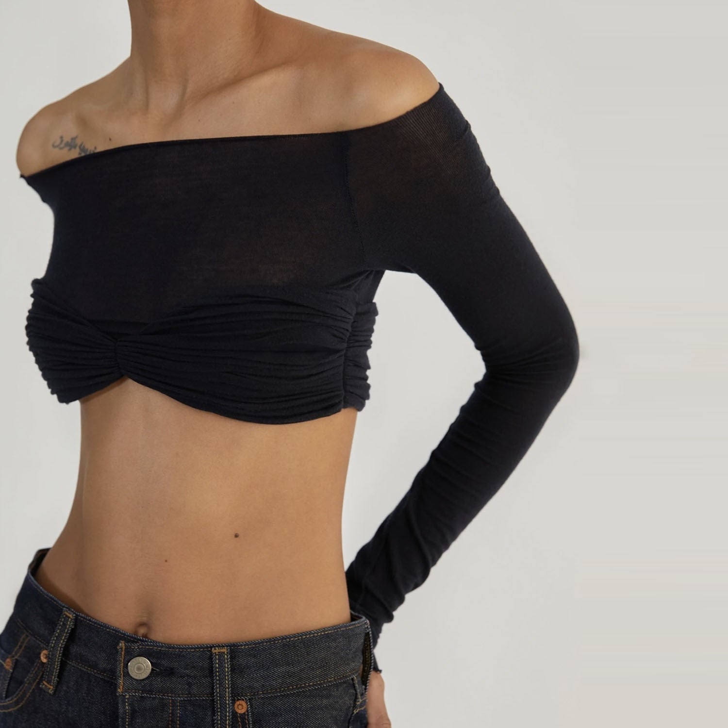 CHELSIE MESH LONG SLEEVE CROP TOP